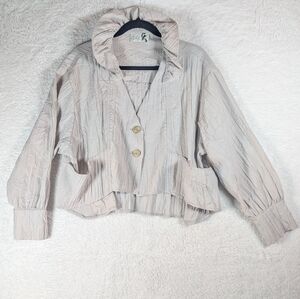 313-Light Beige/Grey Crinkled Jacket with Wood Buttons